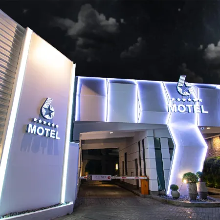 Six Star Motel Zhongli Branch