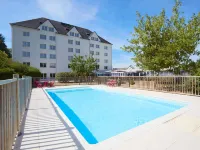 Kyriad Tours - Joue les Tours - Pool