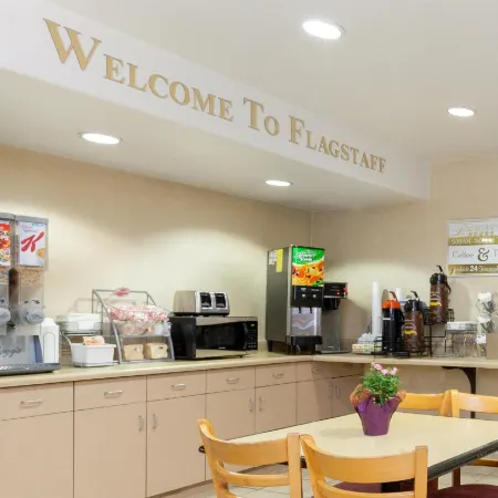Super 8 by Wyndham Flagstaff