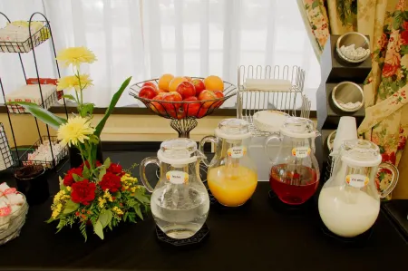 Rodeway Inn Отели рядом с достопримечательностью «Reed's Point Lighthouse»