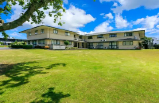 Albany Oak Motel Hotels near Albany
