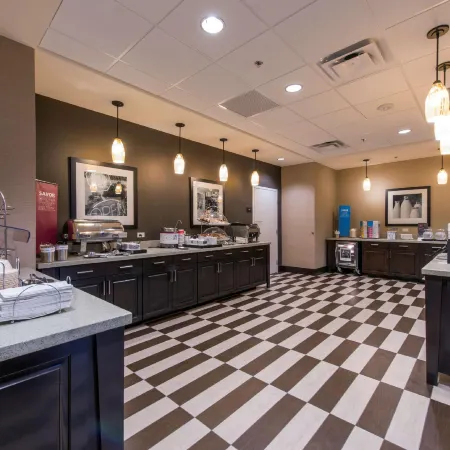 Hampton Inn & Suites by Hilton Phoenix Tempe