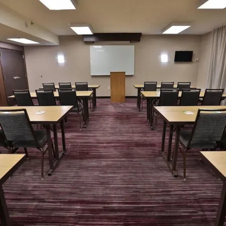 HOTEL PRESTON by IHG