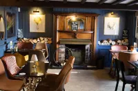 The Wheatsheaf Pub, Kitchen & Rooms - WiFi