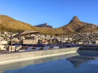 THREE43 on B Hotels in Kapstaden