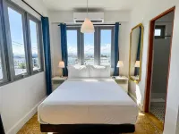 Urbana Hotel Hotels near Isla de Cabras Park