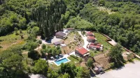 L'Alberocasa Eco Residence - parkir