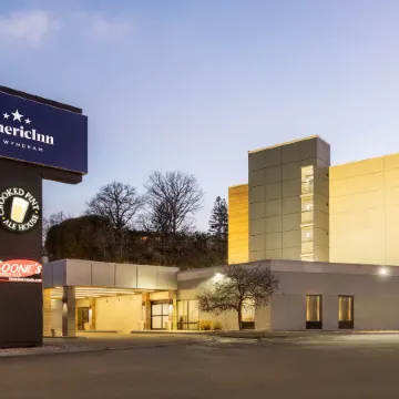 AmericInn by Wyndham Rochester Near Mayo Clinic