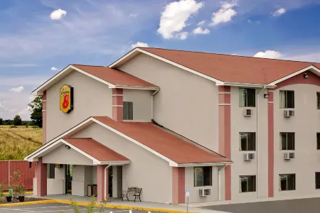 Super 8 by Wyndham Waynesboro