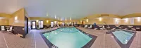 Holiday Inn Express & Suites TOPEKA WEST I-70 WANAMAKER by IHG - Pools