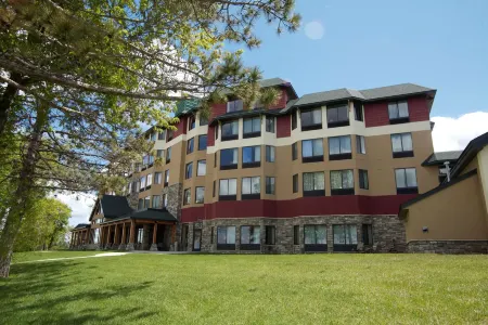 SouthShore Hotel on Lake Bemidji, Trademark Coll by Wyndham
