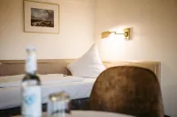 Zur Mühle - Hotel am Fleth Hotels in Neu Wulmstorf