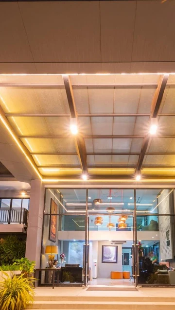 รูปภาพของวี แกรนด์ เอเวอร์ 9