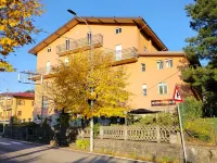Hotel Veles Hotels near Monte Cimone