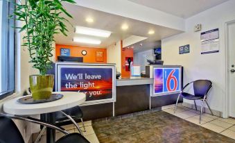Motel 6 Dania Beach, FL
