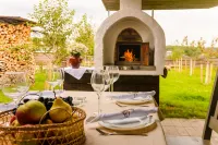 The Manor of Belovezhskoye Estate Hotels in Kamianets District