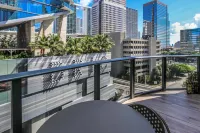 SLS Lux Brickell - Romantic
