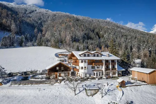 Gasthof Gröbenhof Hotels in Fulpmes