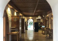 Swiss Eviniz Hotel