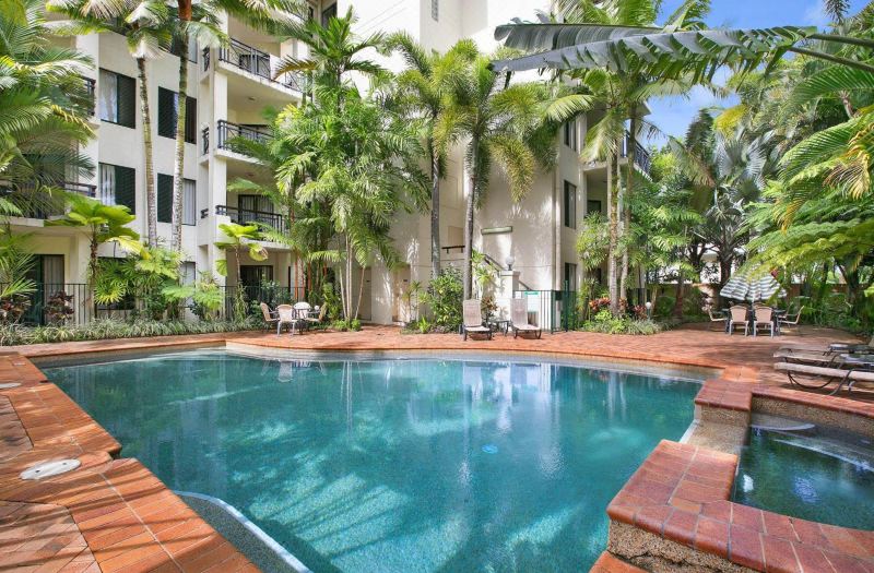 Tropic Towers Apartments photo 4