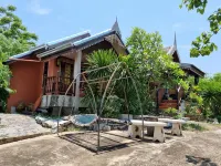 Sawasdee Sichang Resort Hotels in Ko Sichang District