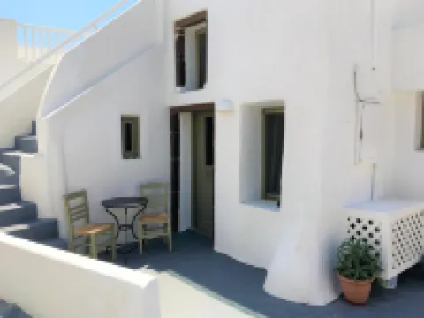 阿爾瓦尼蒂斯洞穴村