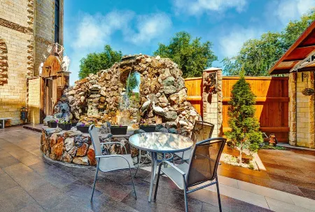 Frant Hotel (Франт Отель)