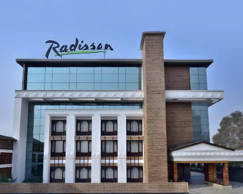 Radisson Srinagar Hotels in Srinagar
