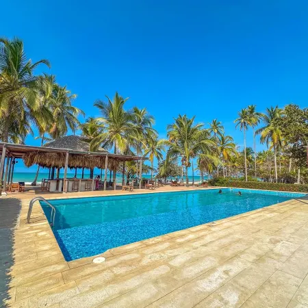 Huku Beach Hostel Palomino