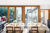 Hotel Meridiana - balcony