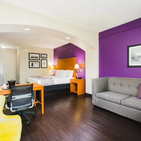 Palacio Royale Inn Signature Katy