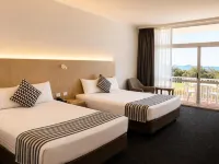 Opal Cove Resort Hotels in Korora