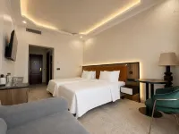 Eighty Eight Deluxe Hotel & Spa - bar