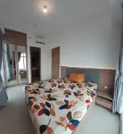Alby Sibaruas Room Loftvilles City Sarua Hotel dekat Ramayana Ciputat