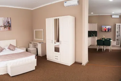 Hotel Belaya Akatsiya Monument to Ye.I. Nosov 주변 호텔