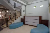 RedDoorz at Hotel Artama Pandanaran Semarang Hotels in Mugassari