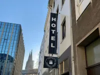 Hotel Domspitzen Hotels near Mediapark