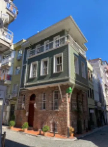 Bosphorus Bridge Hoteles cerca de Palacio de Beylerbeyi