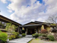 Tatsuta Ryokan Hotels near Joren Waterfall