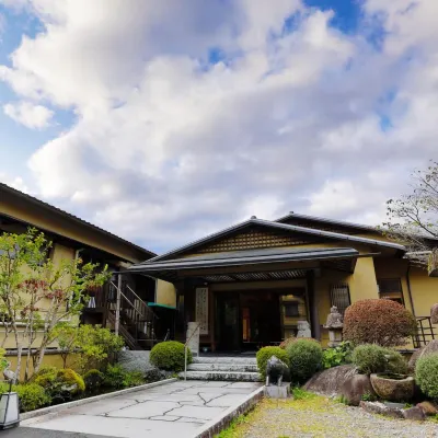 Tatsuta Ryokan Hotels near Joren Waterfall