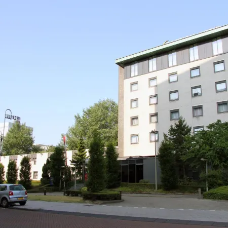 Bastion Hotel Amsterdam Zuidwest Отели рядом с достопримечательностью «Слотерварт»