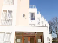Broc House Suites Hotels near Carysfort Lodge