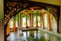 Breezes Beach Club and Spa - spa