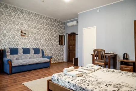 Lucky House (Лаки Хаус)