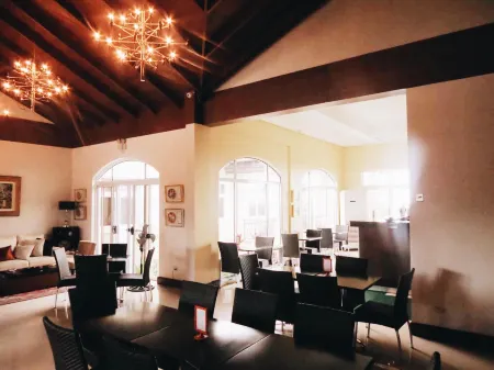 Country Chateau Hotel