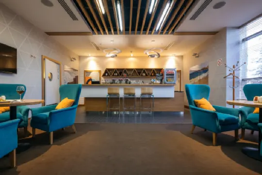 Атлантик by USTA Hotels Отели рядом с Аэропорт Кольцово