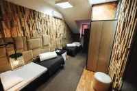 Greenwich City Hotel