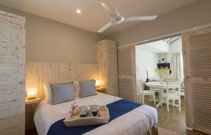 Le Nautique Beachfront Apartments