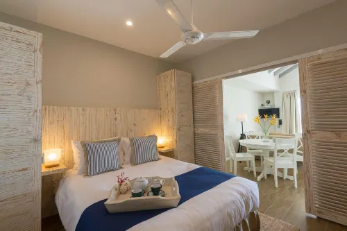 Le Nautique Beachfront Apartments - 4 stelle