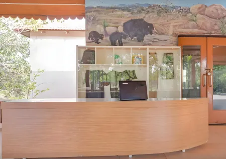 Hampi Heritage and Wilderness Resort - Junglelodges Отели в г. Торанагалу